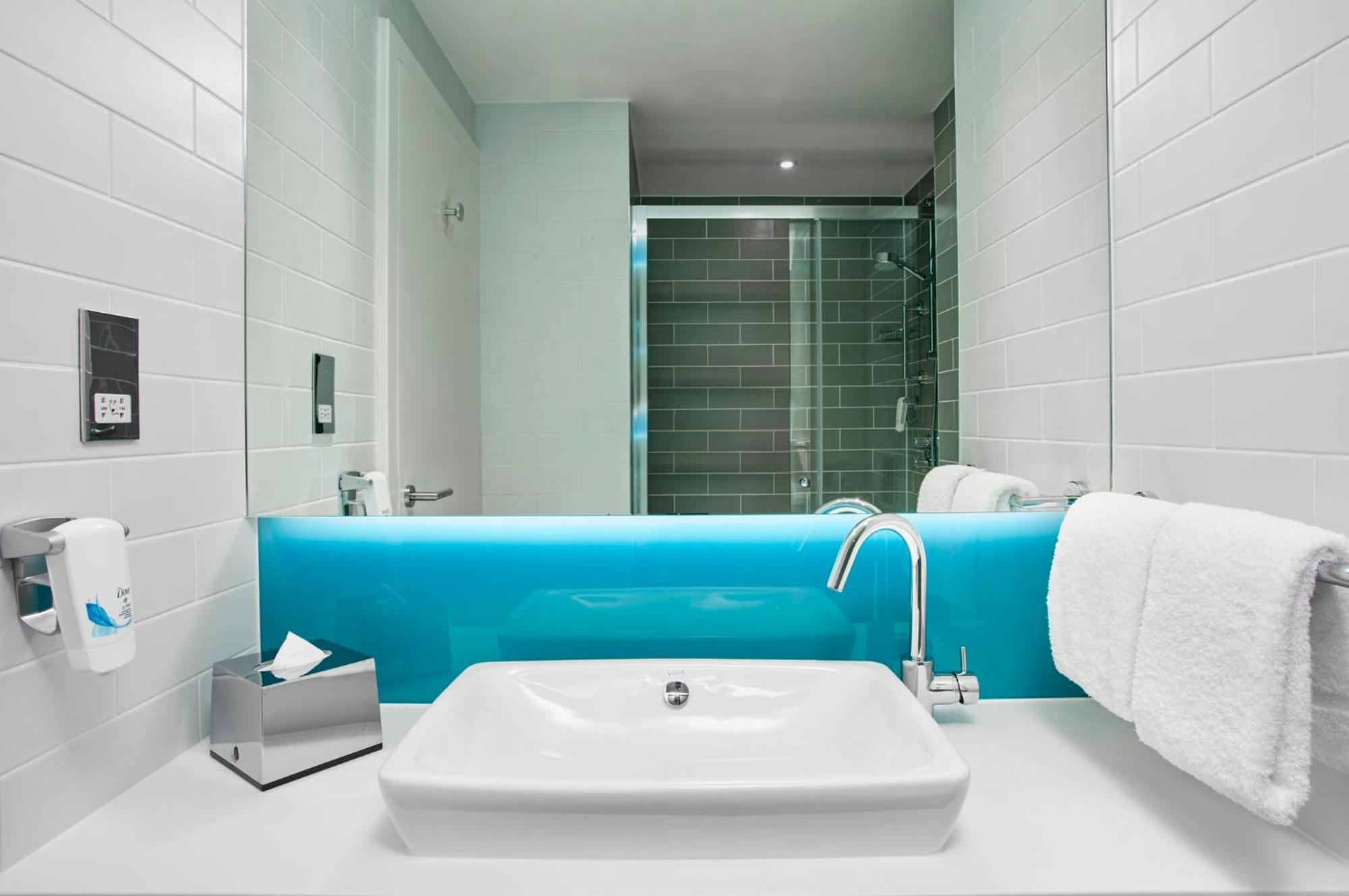 Holiday Inn Express Paris - Poissy By Ihg Esterno foto