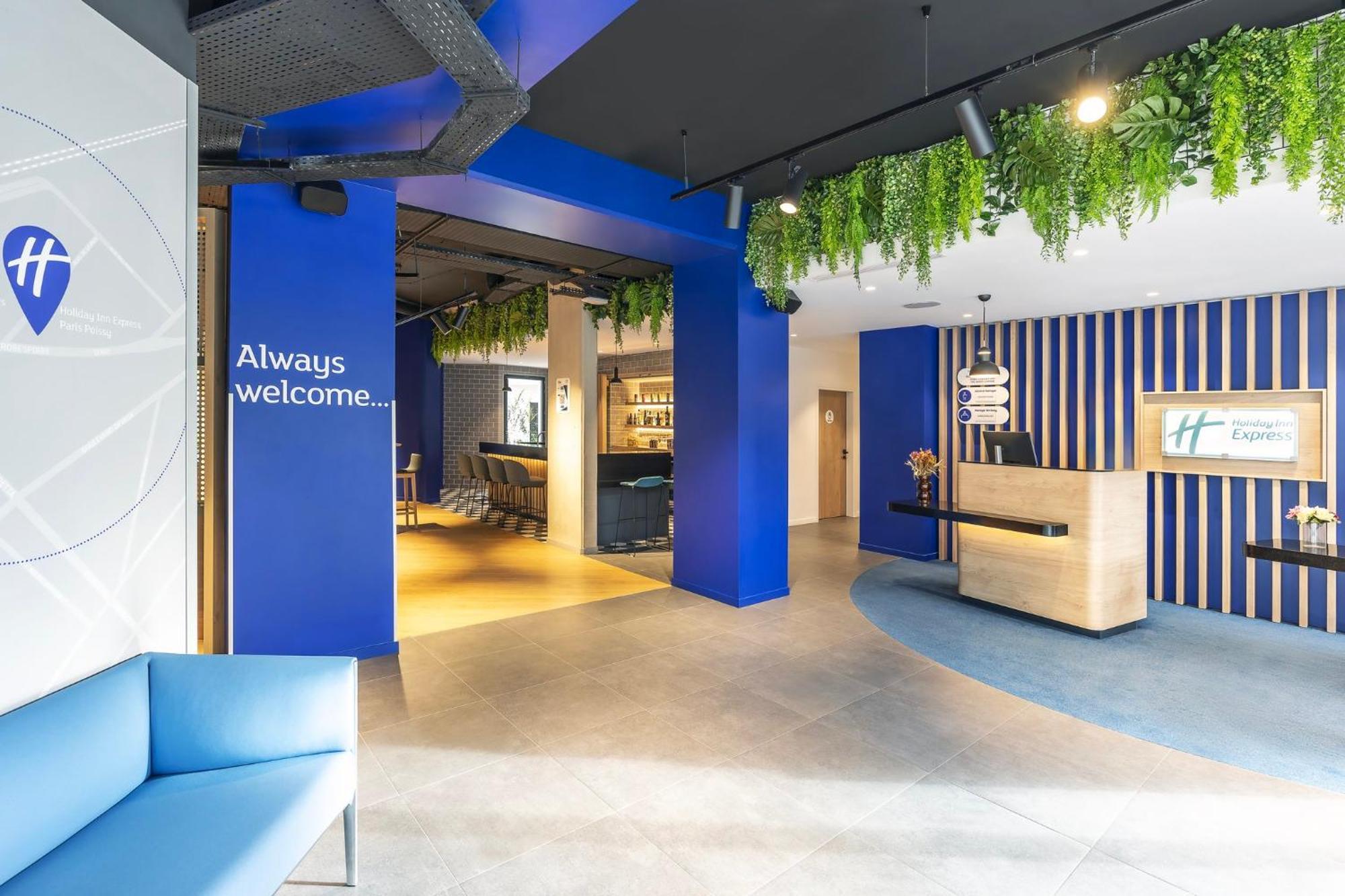 Holiday Inn Express Paris - Poissy By Ihg Esterno foto