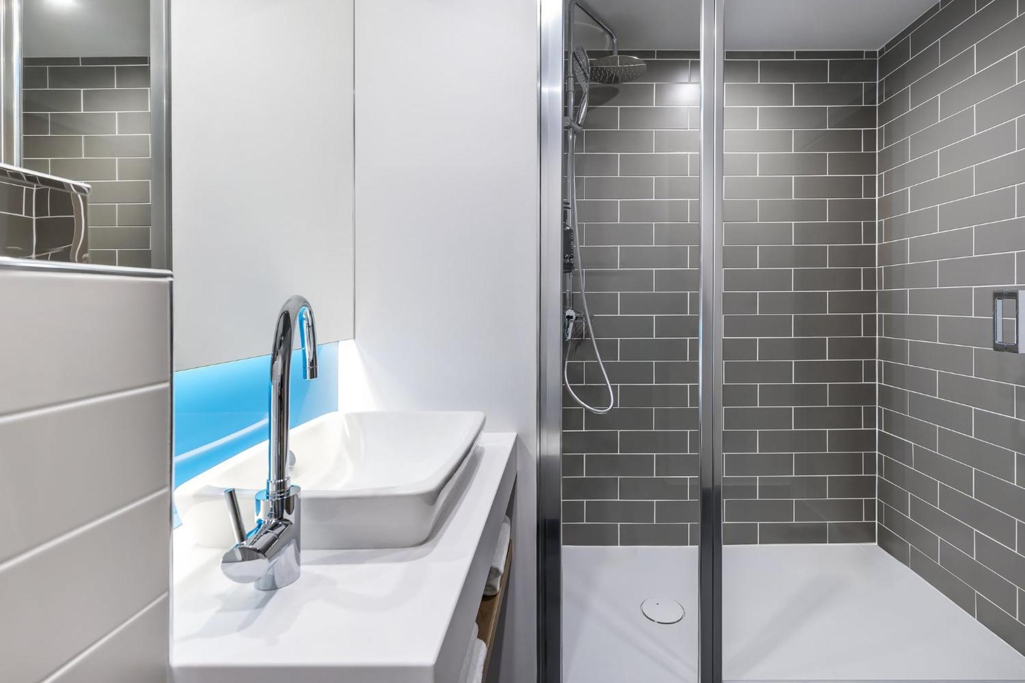 Holiday Inn Express Paris - Poissy By Ihg Esterno foto