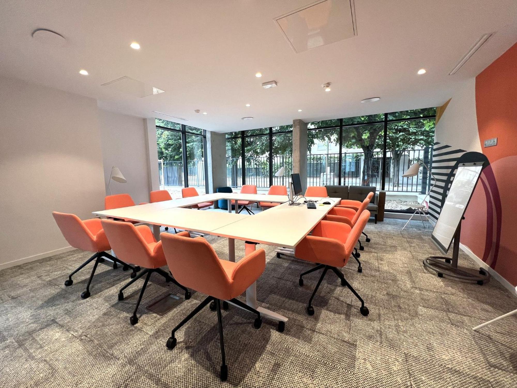 Holiday Inn Express Paris - Poissy By Ihg Esterno foto
